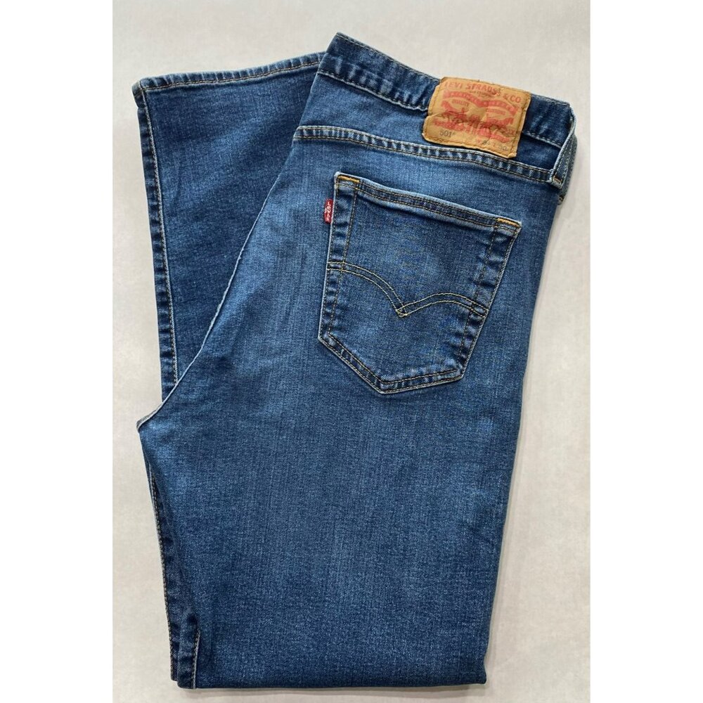 Levis Mens 501 Button-Fly Straight-Leg Jeans W34 L30 Medium Wash Denim - Picture 2 of 10